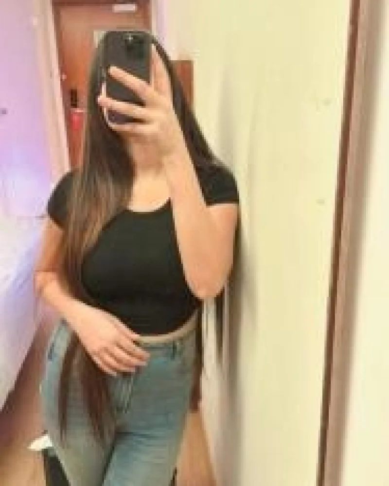 Independent Call Girl in Royal Plaza, Delhi NCR