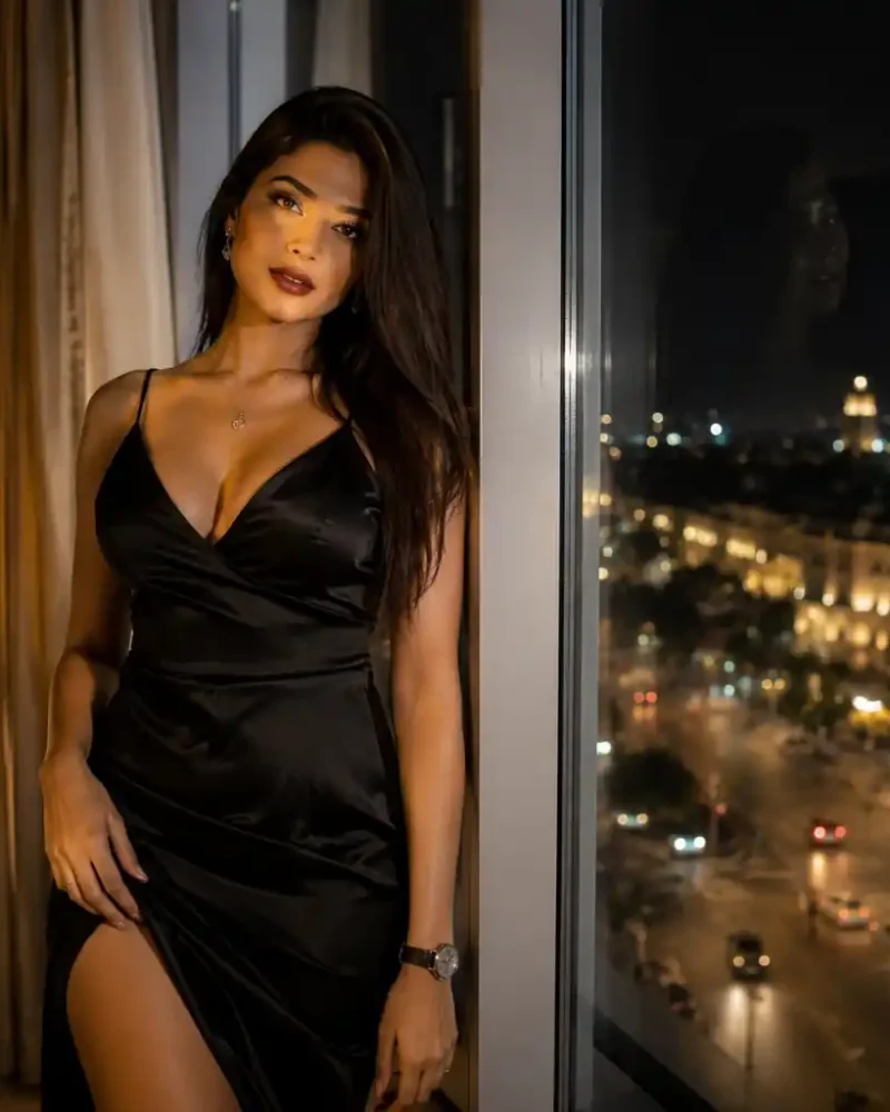 Premium Call Girl in Royal Plaza CP for VIP Clients